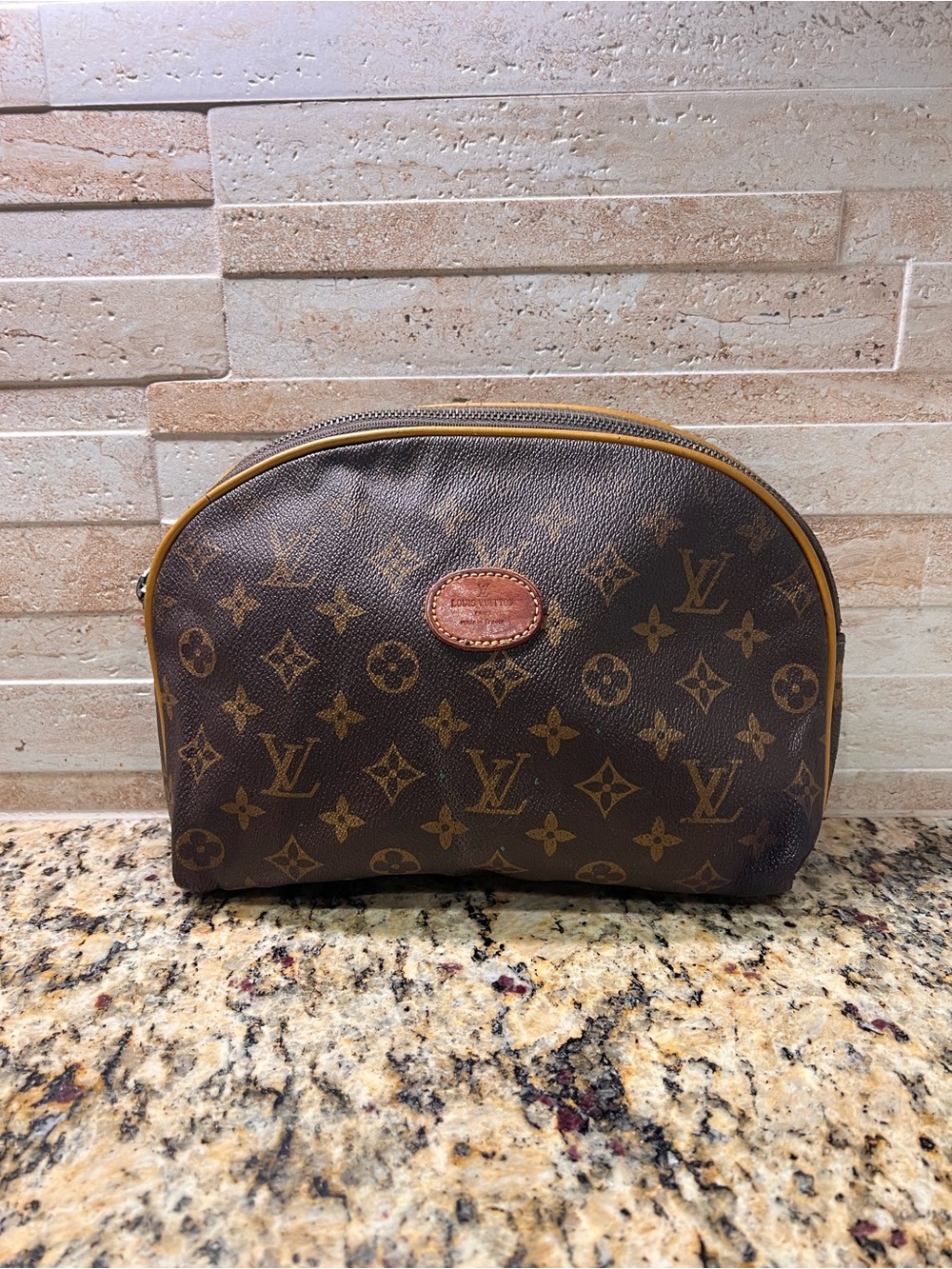 Vintage Louis Vuitton Monogram Cosmetic Pouch PM Makeup Bag France Quiet Luxury - Picture 3 of 16